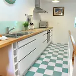 Casa Laranjas 4*